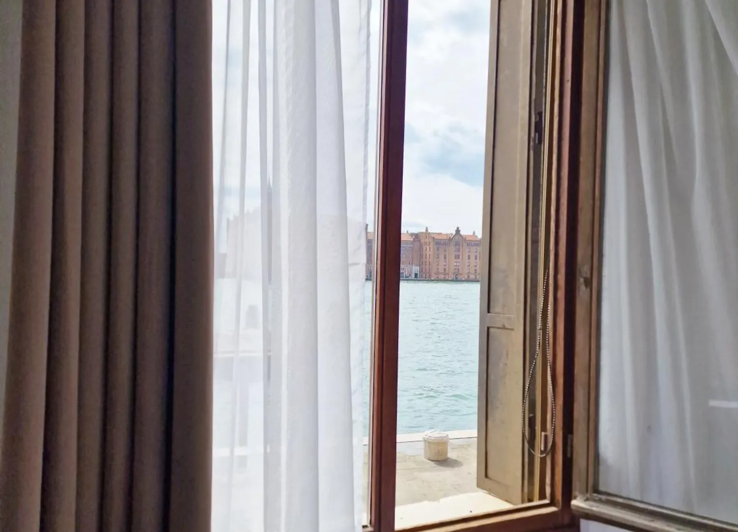 Silk Road Hostel Venice