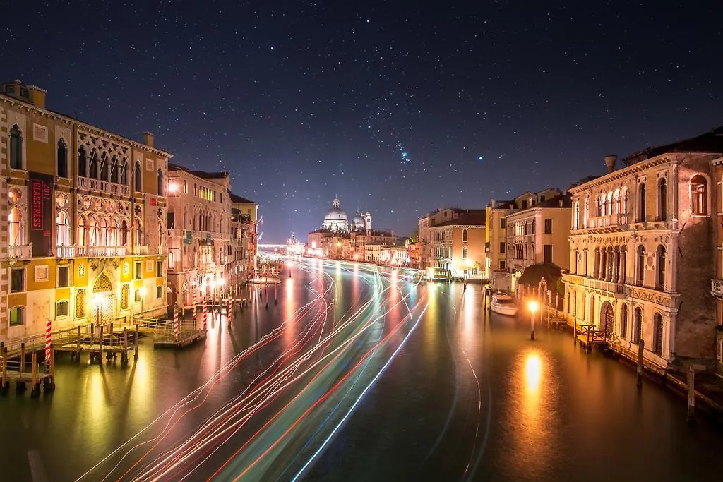 Silk Road Hostel Venice